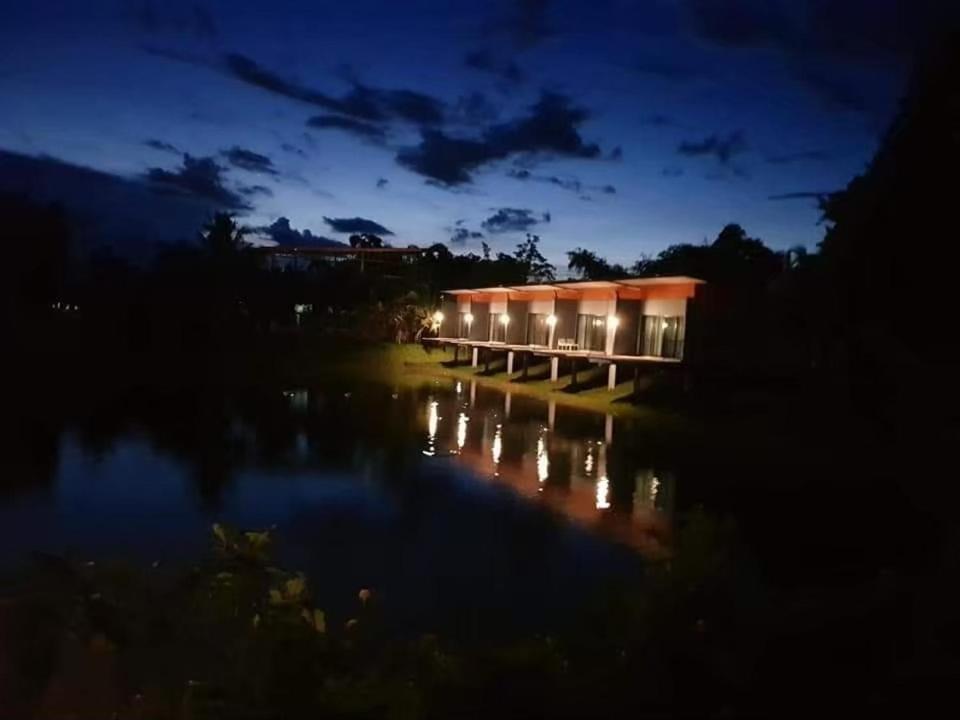 Baan Suan San Rak บ้านสวนแสนรัก Бурирам Экстерьер фото